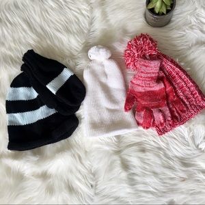 NWT! ❄️ Beanies and Gloves/Mittens Bundle!